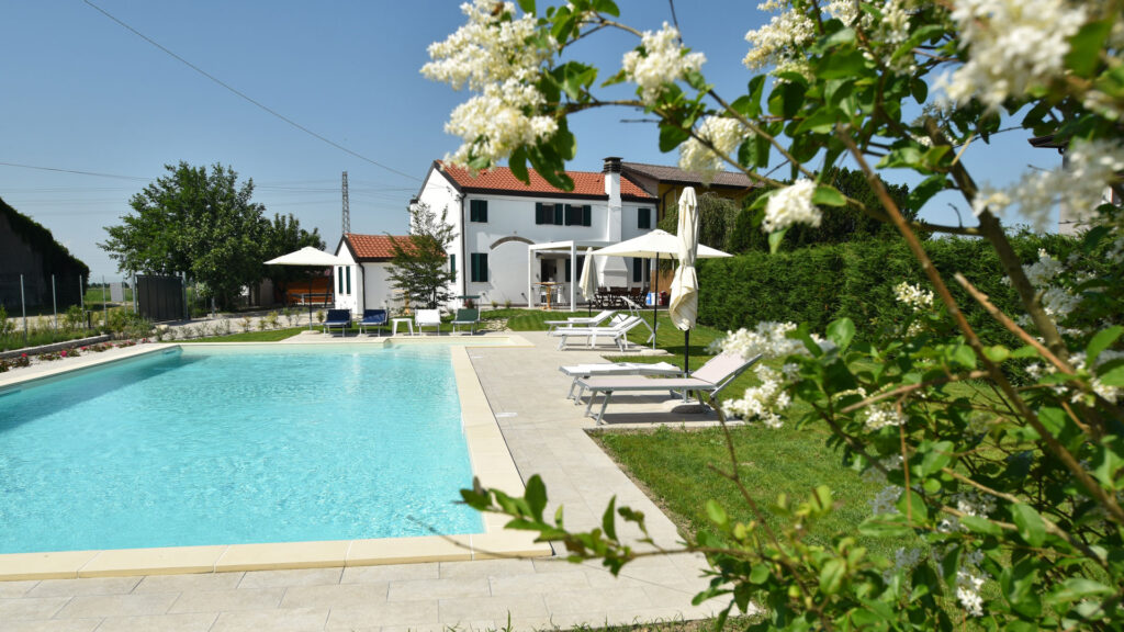 ADRIA Bnb 